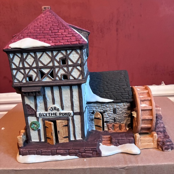 Department 56 Other - Dept 56 Dickens Village Series “Blythe Pond Mill House” #6508-0 1996